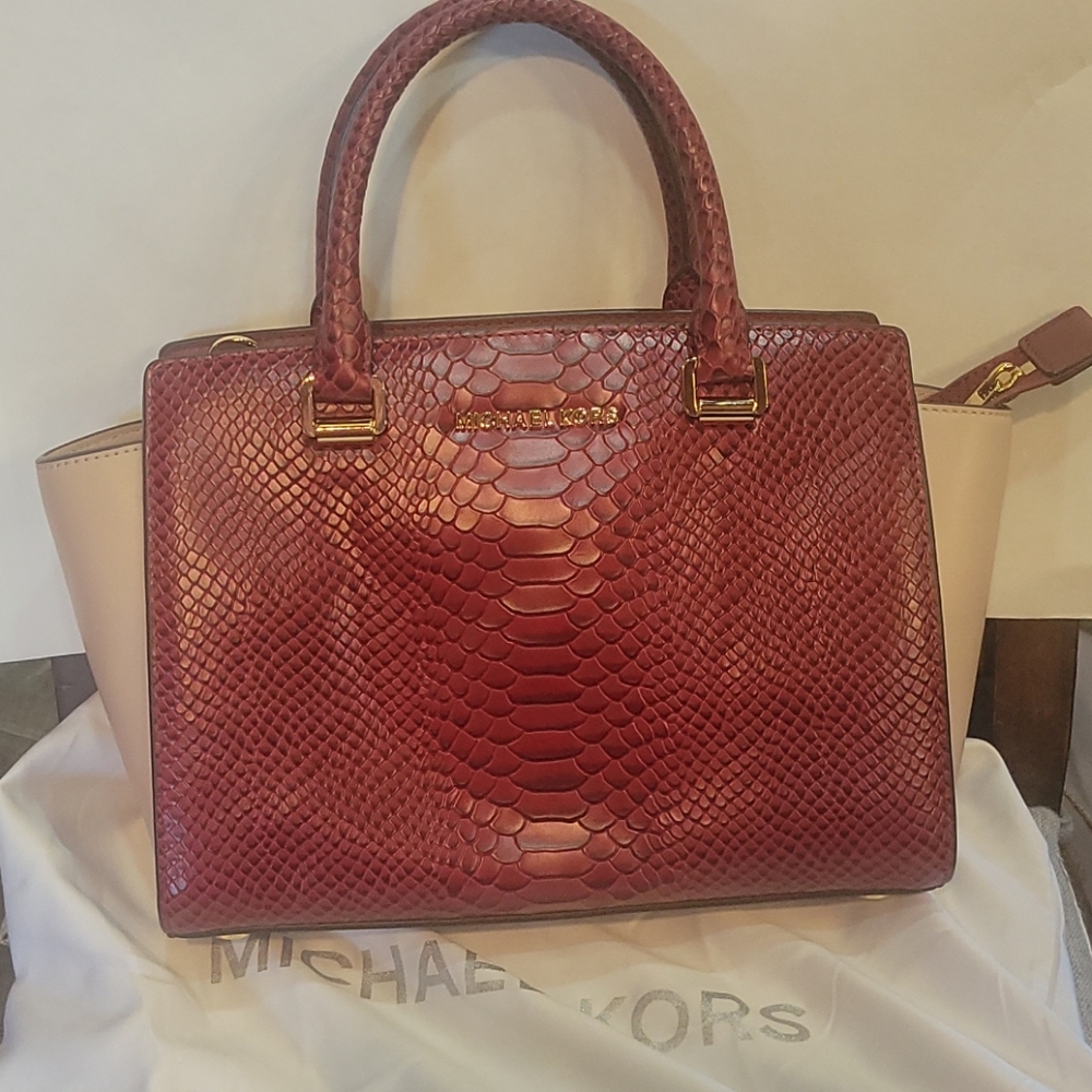 Michael Kors Purse
